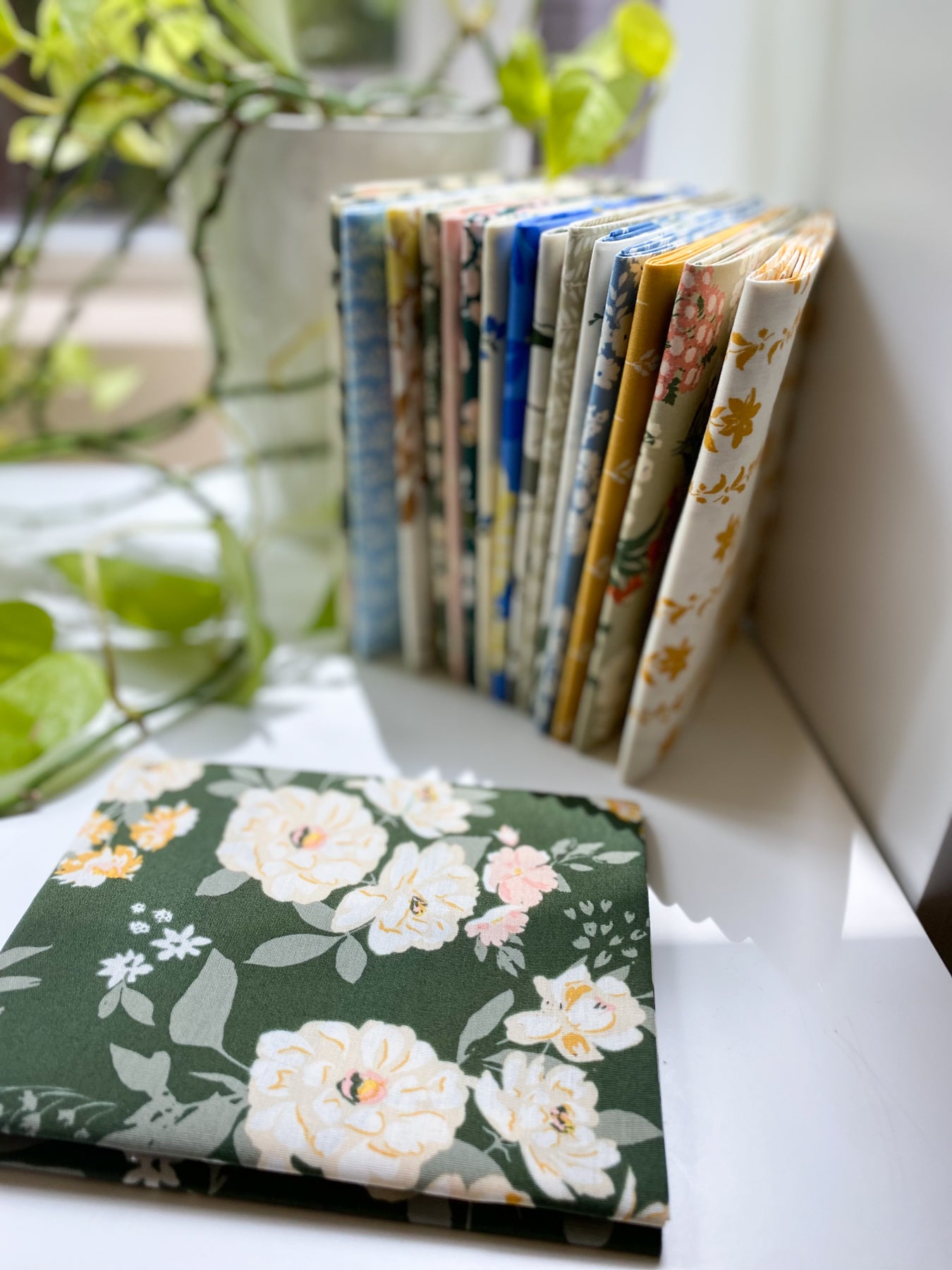 A Year In Petals - 16 Piece Fat Quarter Bundle